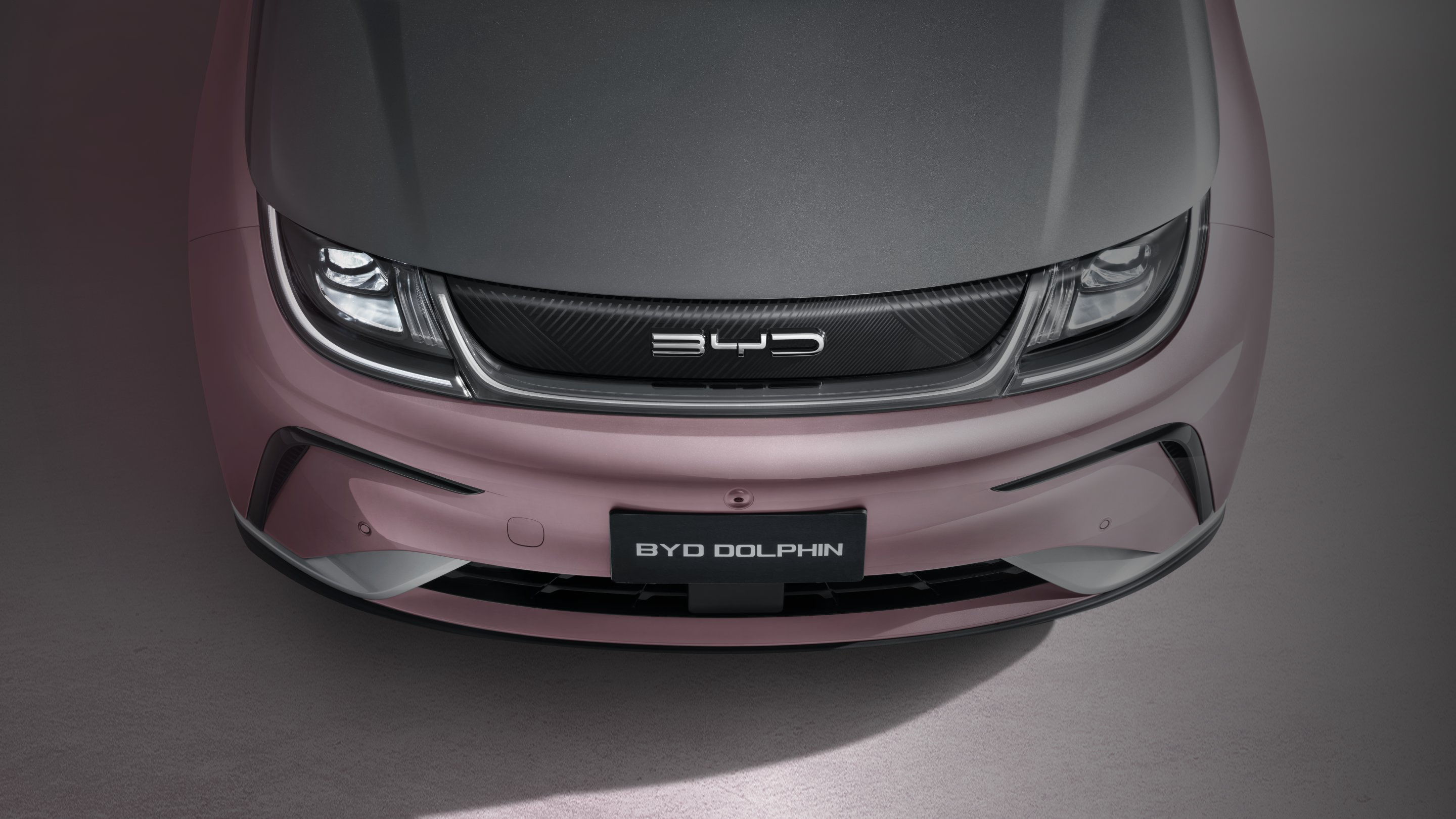 Mobil asiagame Dolphin tampak depan